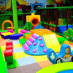 Juegos infantiles para interiores en restaurantes